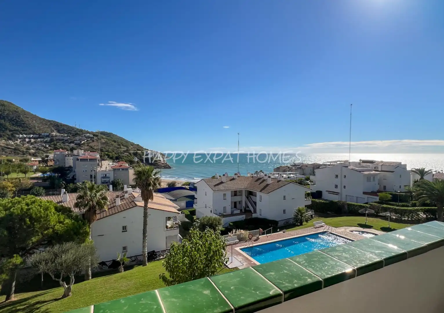 Vista exterior de Pis en venda en Sitges amb Aire condicionat, Calefacció i Jardí privat