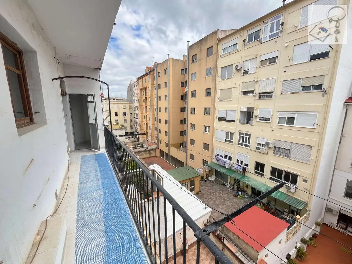 Vista exterior de Pis en venda en Alcoy / Alcoi amb Terrassa