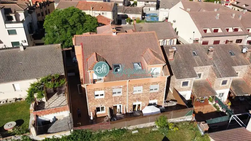 Piso en venta en Bernuy de Porreros con Calefacción, Terraza y Trastero