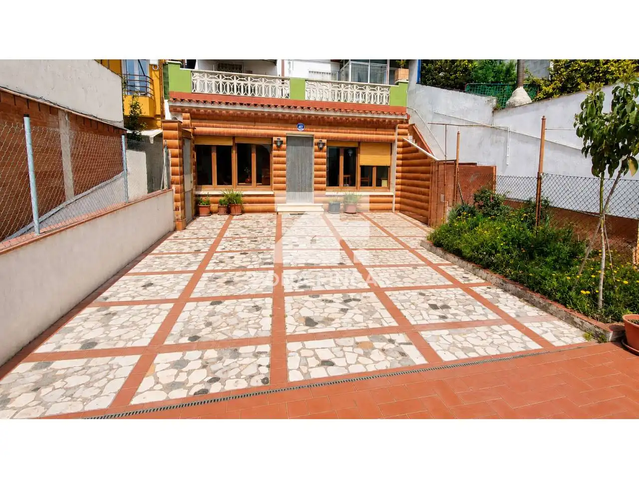 Terrassa de Casa o xalet en venda en Santa Coloma de Gramenet amb Terrassa