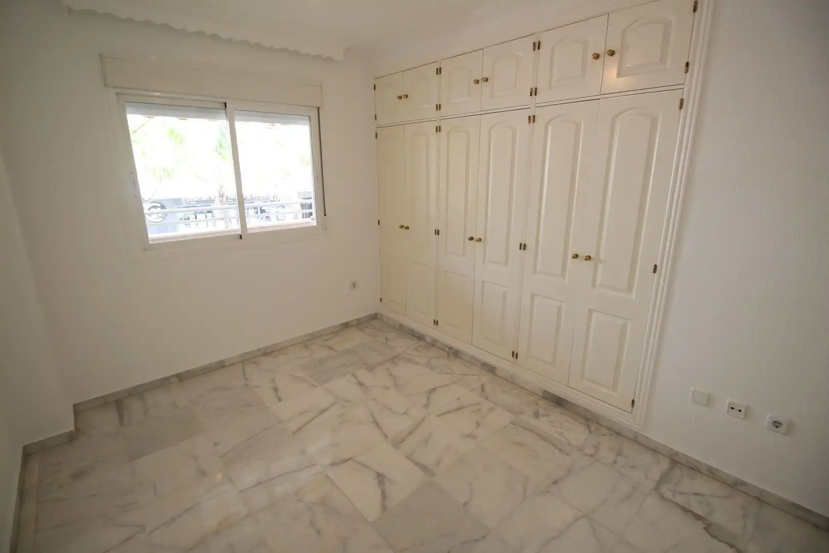 Schlafzimmer von Wohnung zur Miete in Málaga mit Klimaanlage, Heizung und Terrasse