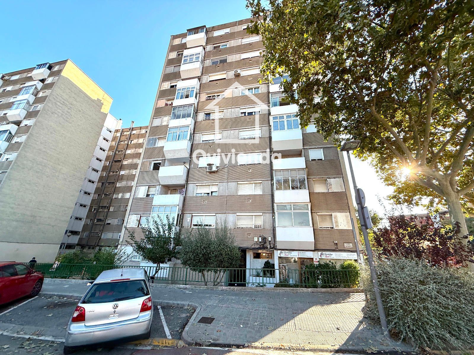 Exterior view of Flat for sale in Badia del Vallès  with Terrace and Balcony