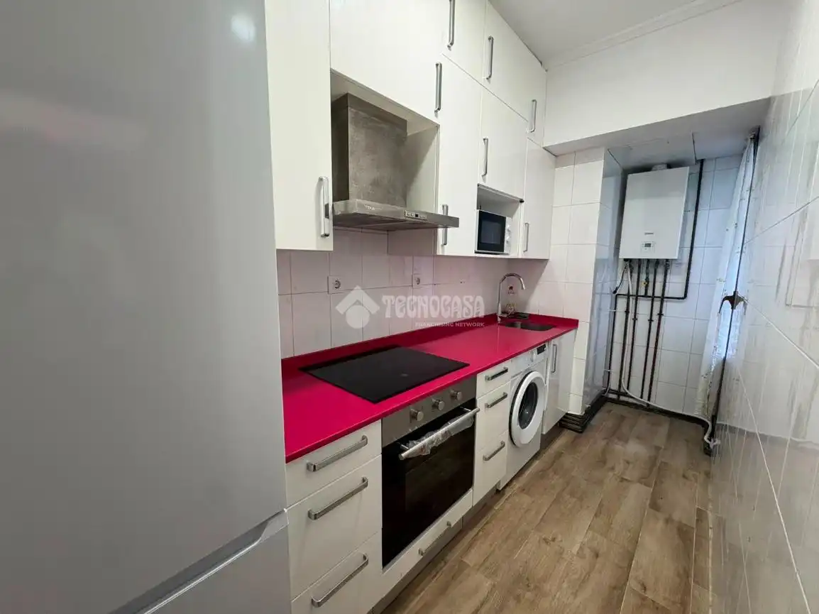 Casa con jardín en venta en C. León Felipe, imagen 16