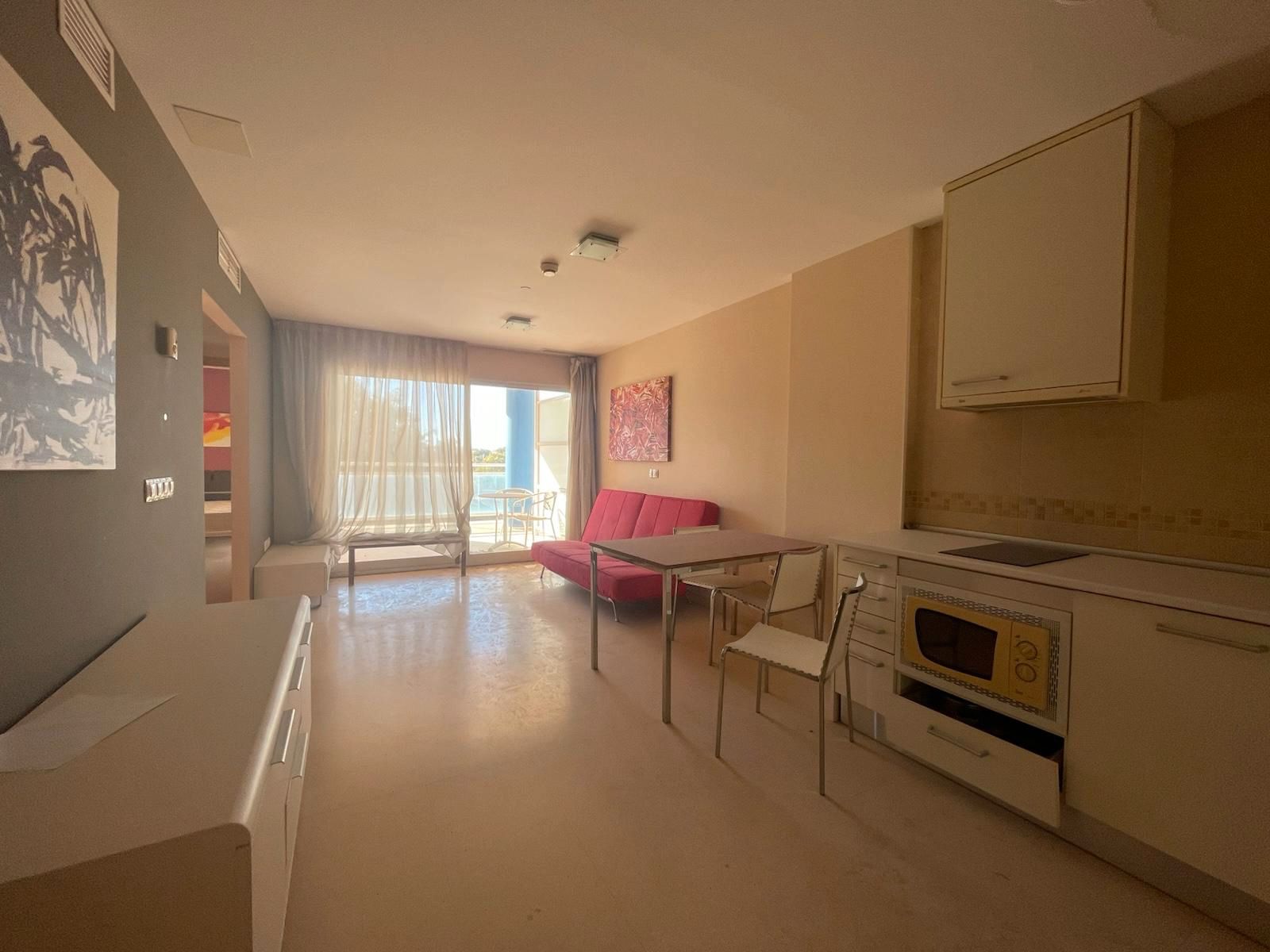 Habitación de Edificio en venta en Guardamar del Segura