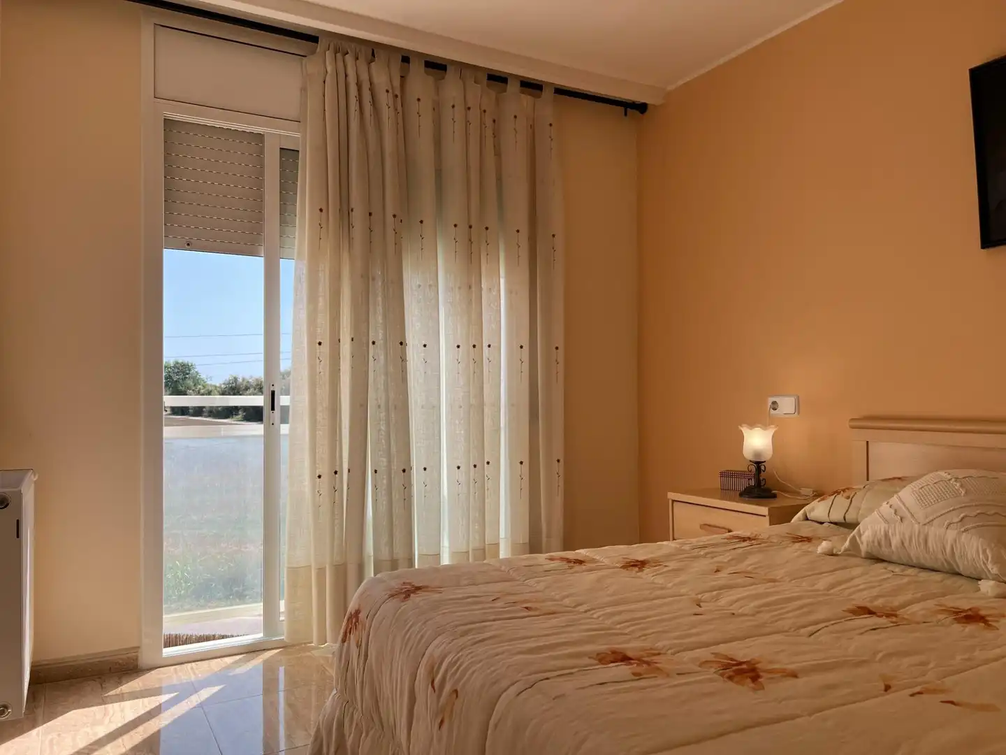 Habitación de Apartamento en venta en Sant Pere Pescador con Aire acondicionado, Calefacción y Balcón