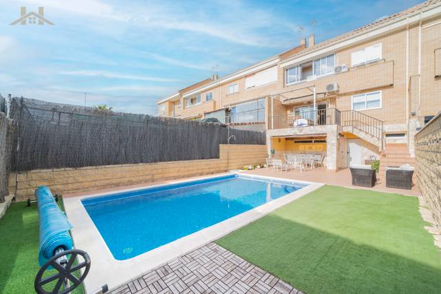 Casa adosada en Venta en Calle de Tarragona, 113 en Urbanización el Mediterráneo