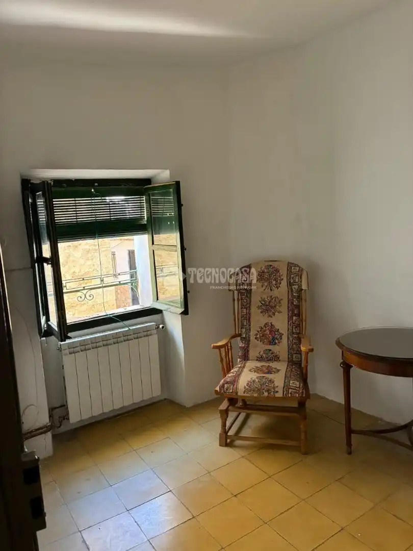 Habitación de Casa adosada en venta en Cifuentes, Guadalajara