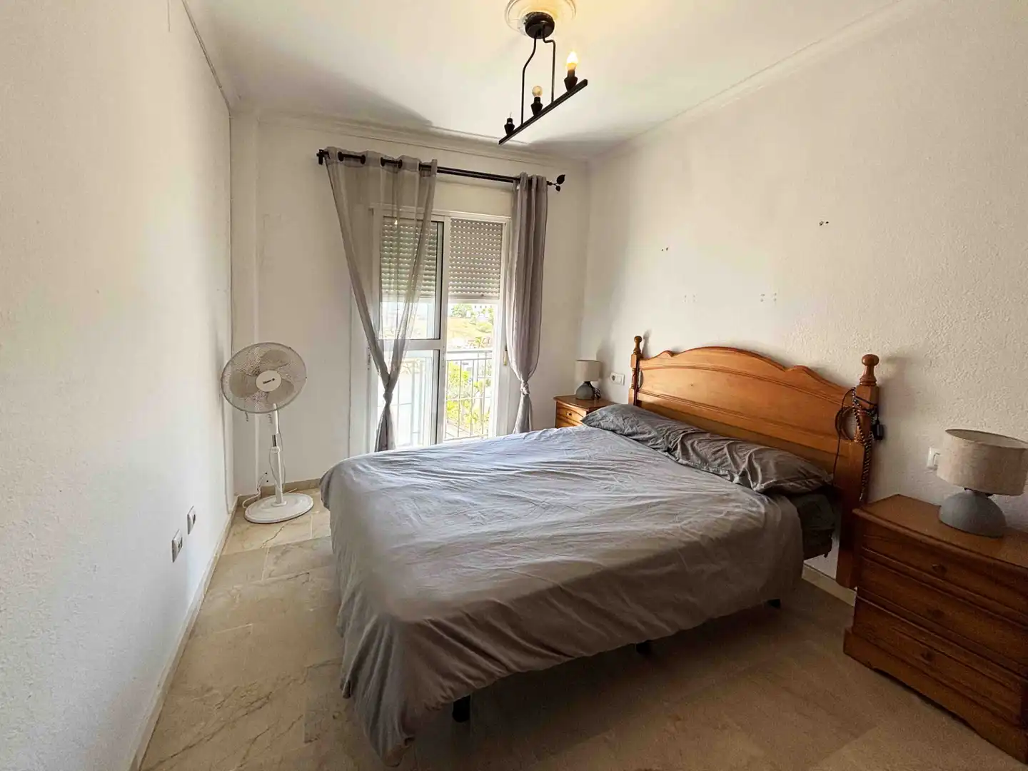 Dormitori de Casa adosada en venda en Benalup-Casas Viejas amb Aire condicionat, Calefacció i Terrassa