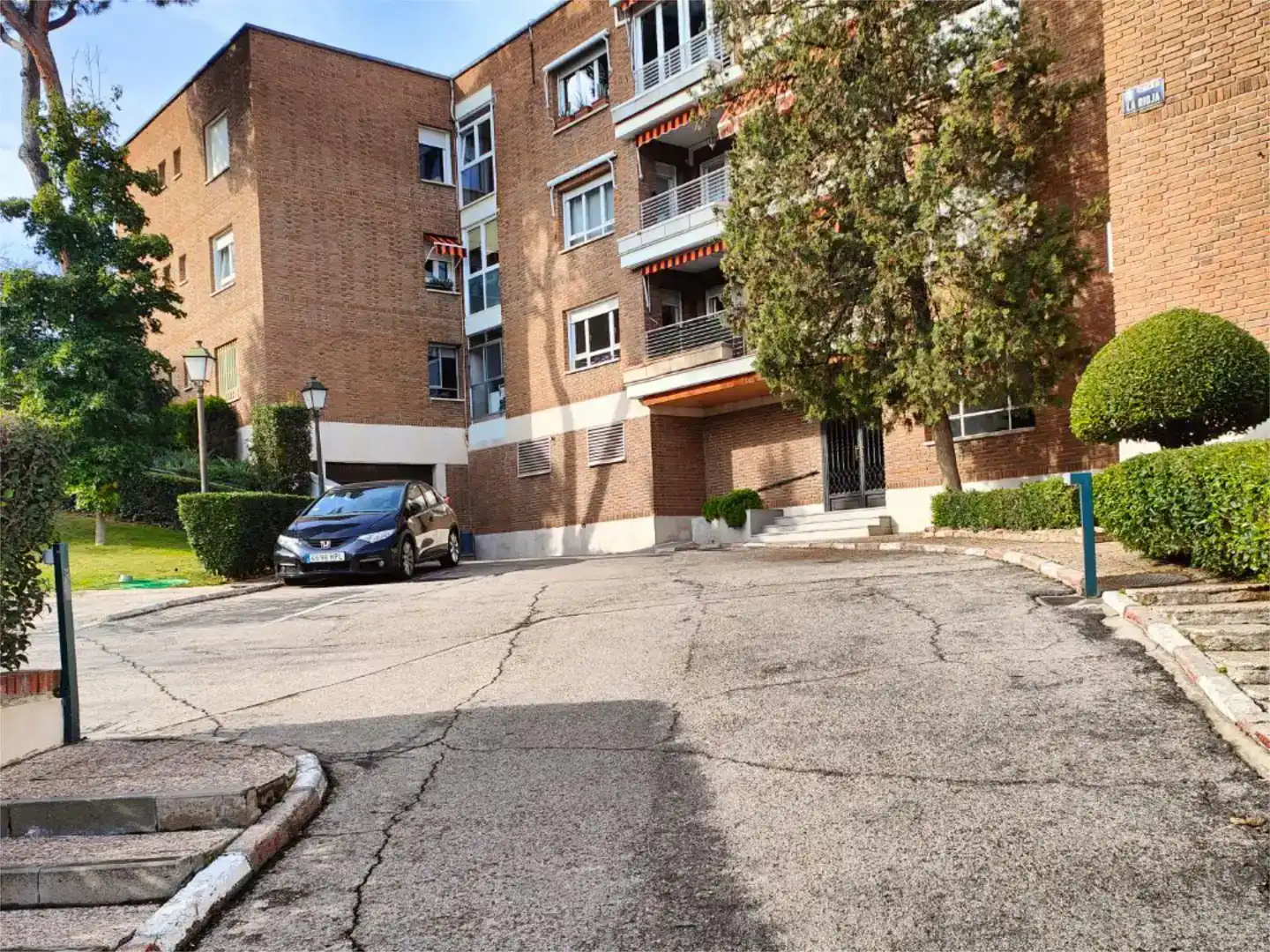 Parkplatz von Garage zur Miete in Madrid