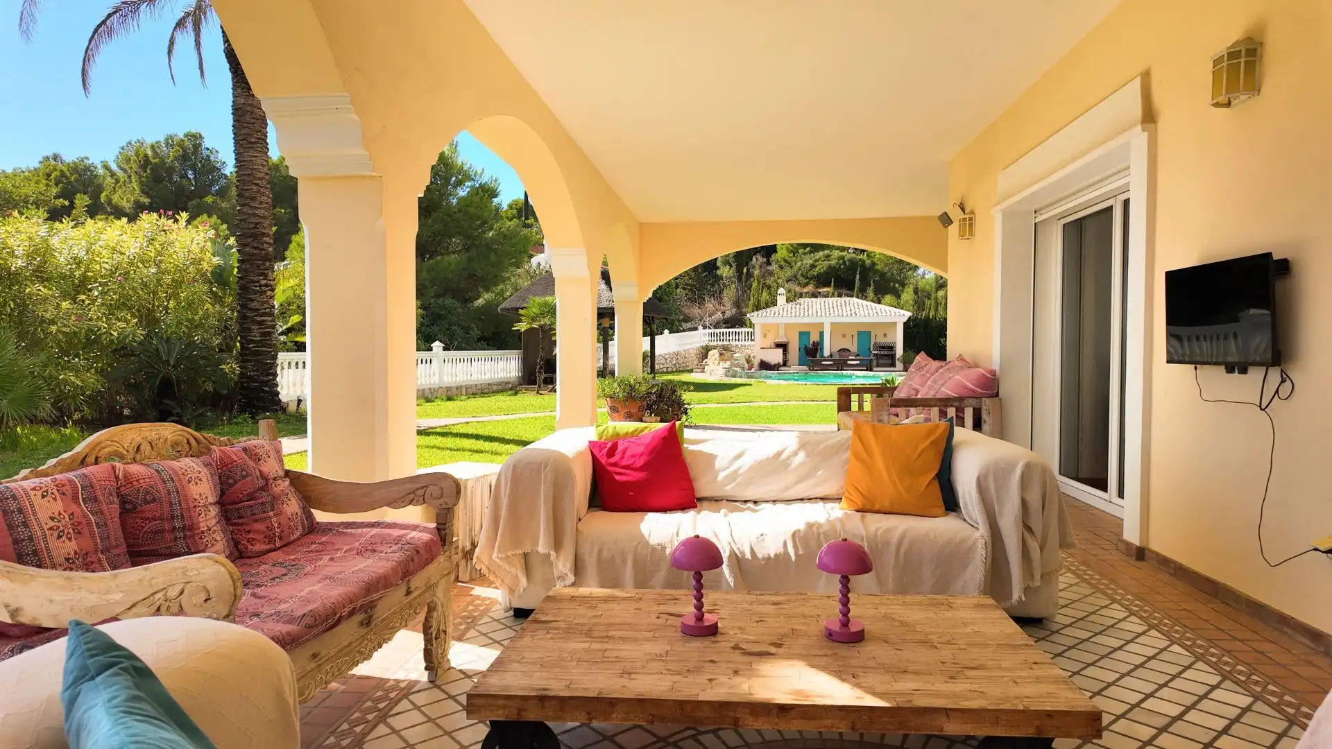 Terrassa de Finca rústica en venda en Mijas amb Aire condicionat, Traster i Piscina