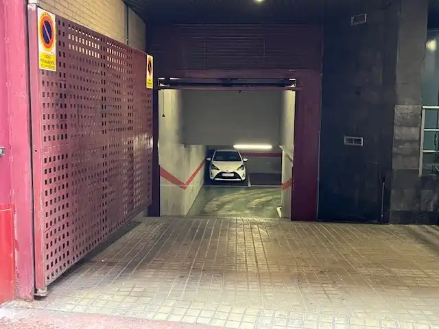 Parking de Garaje de alquiler en Zaragoza
