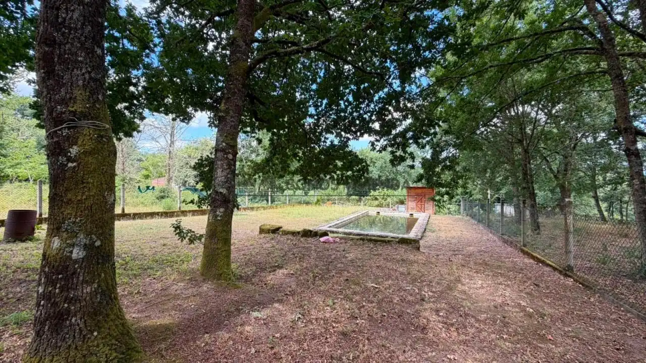 Casa o xalet en venda en Ourense Capital  amb Calefacció, Jardí privat i Terrassa