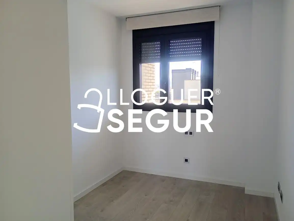 Habitación de Piso de alquiler en Viladecans con Aire acondicionado, Terraza y Trastero