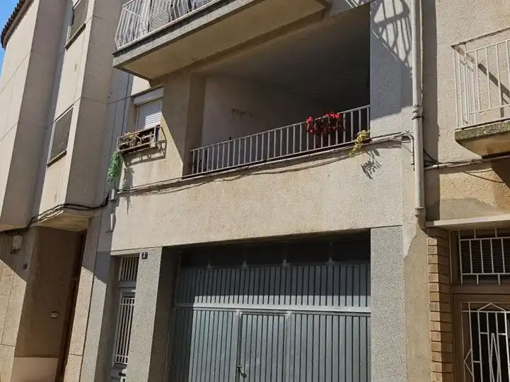 Vista exterior de Pis en venda en Vilanova de Segrià