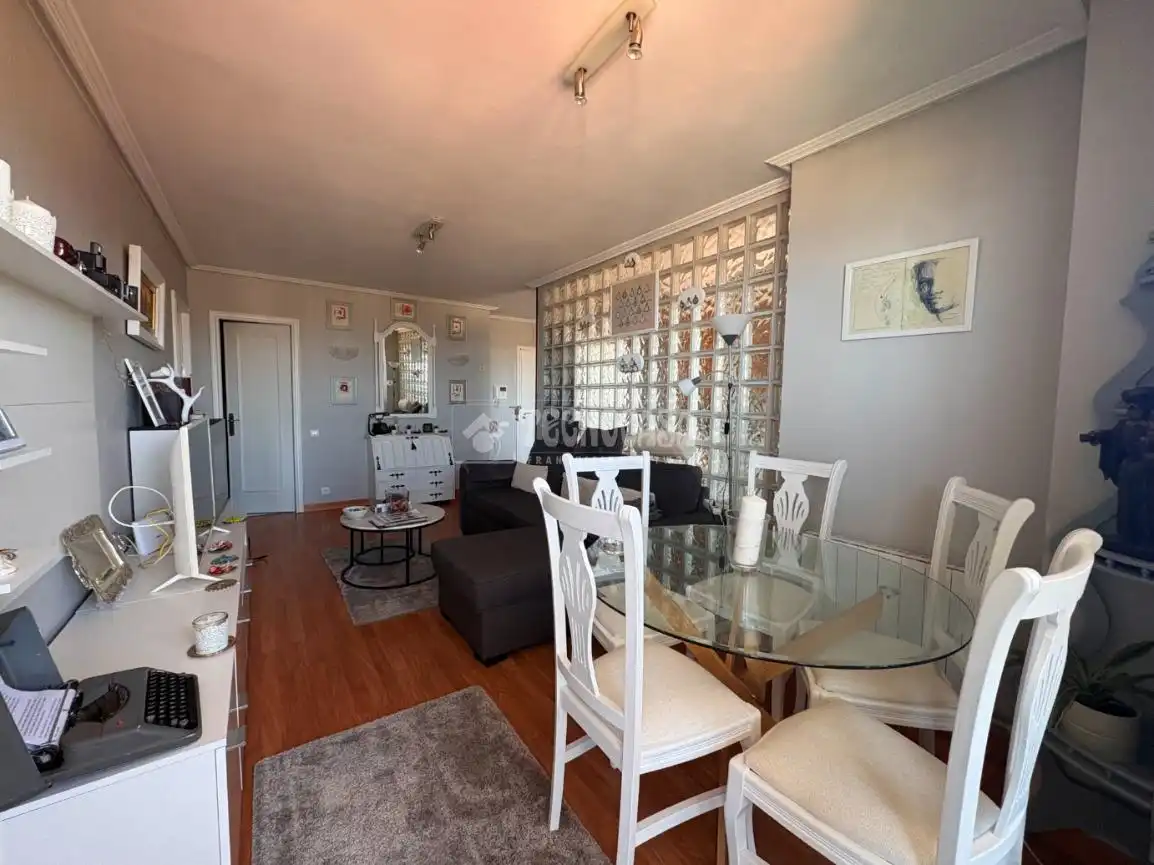 Sala de estar de Piso en venta en Santander con Calefacción