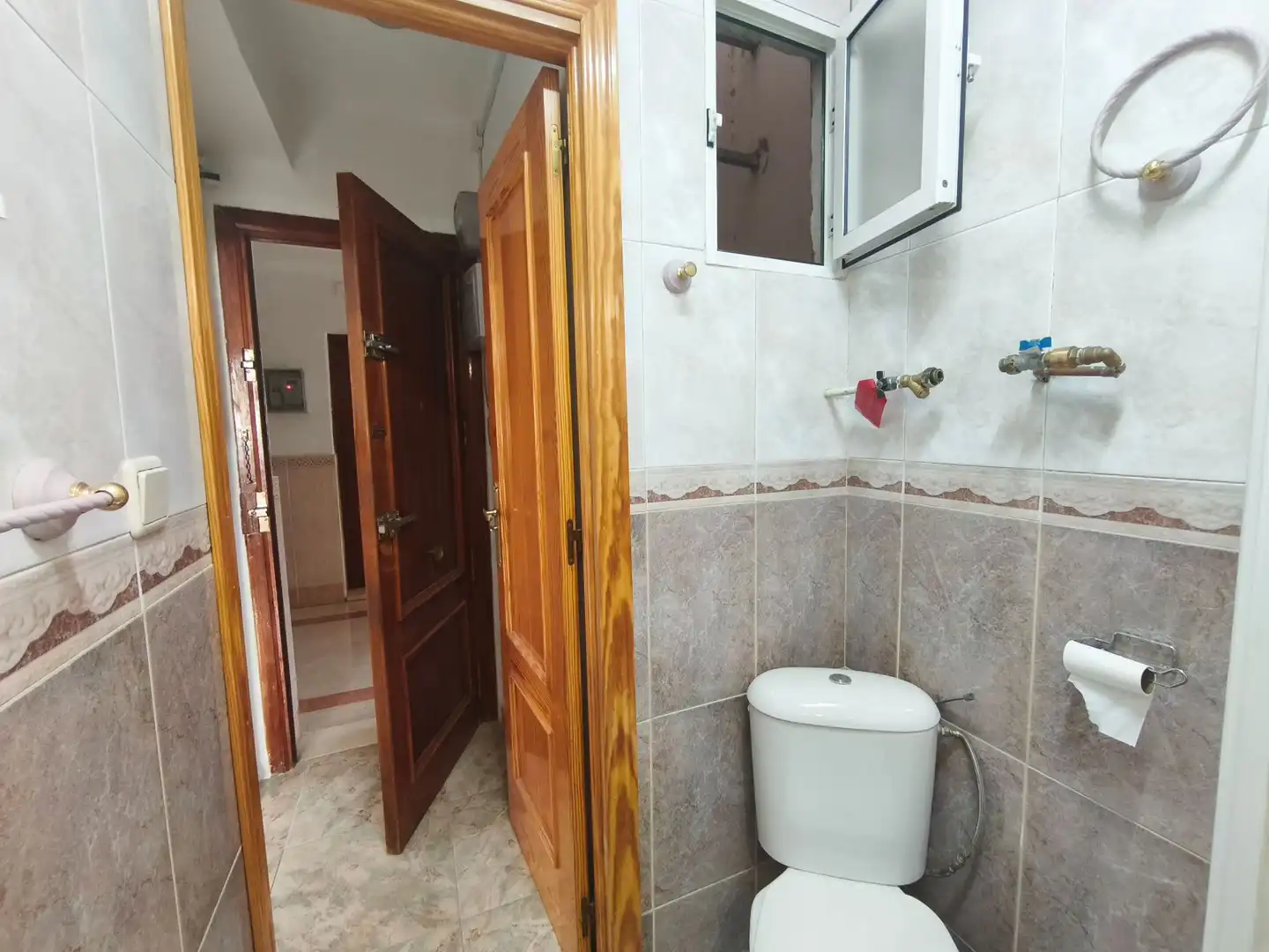 Baño de Piso en venta en Granada con Aire acondicionado y Calefacción