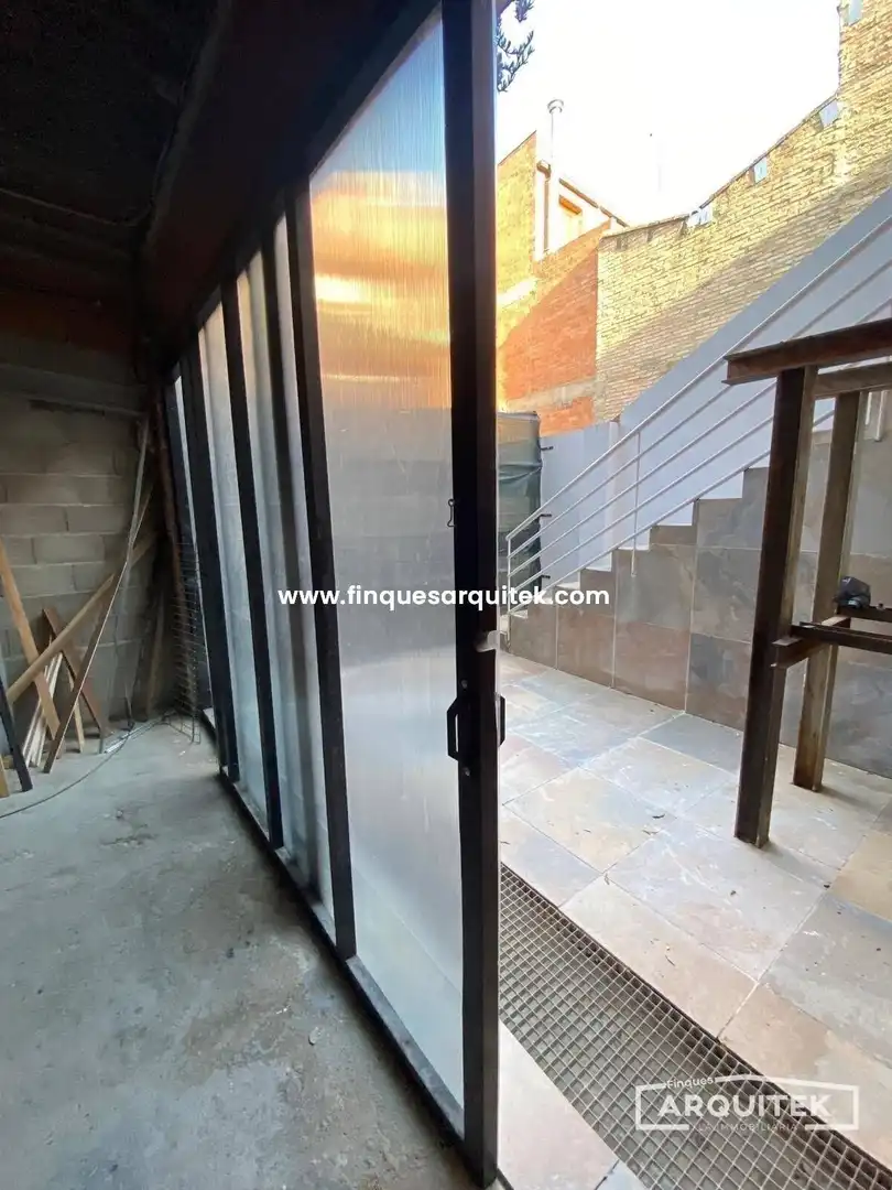Casa adosada en venta en Rosselló