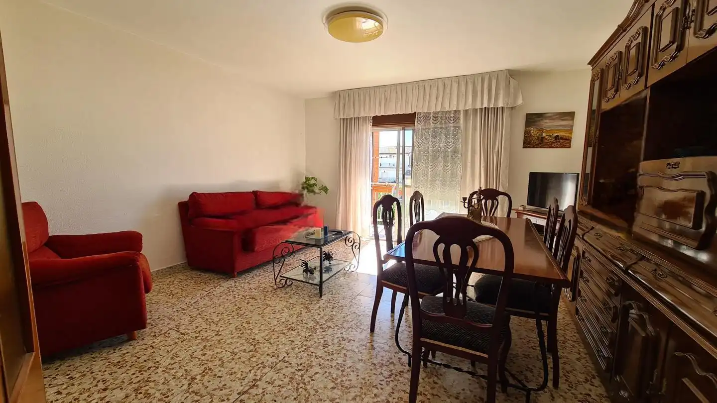 Piso en venta en Calle Escultor Longino Ayuso Illan, imagen 3