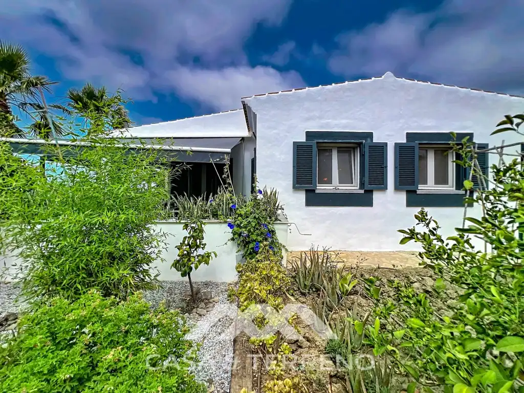 Vista exterior de Casa o chalet en venta en Algarrobo con Aire acondicionado, Calefacción y Jardín privado