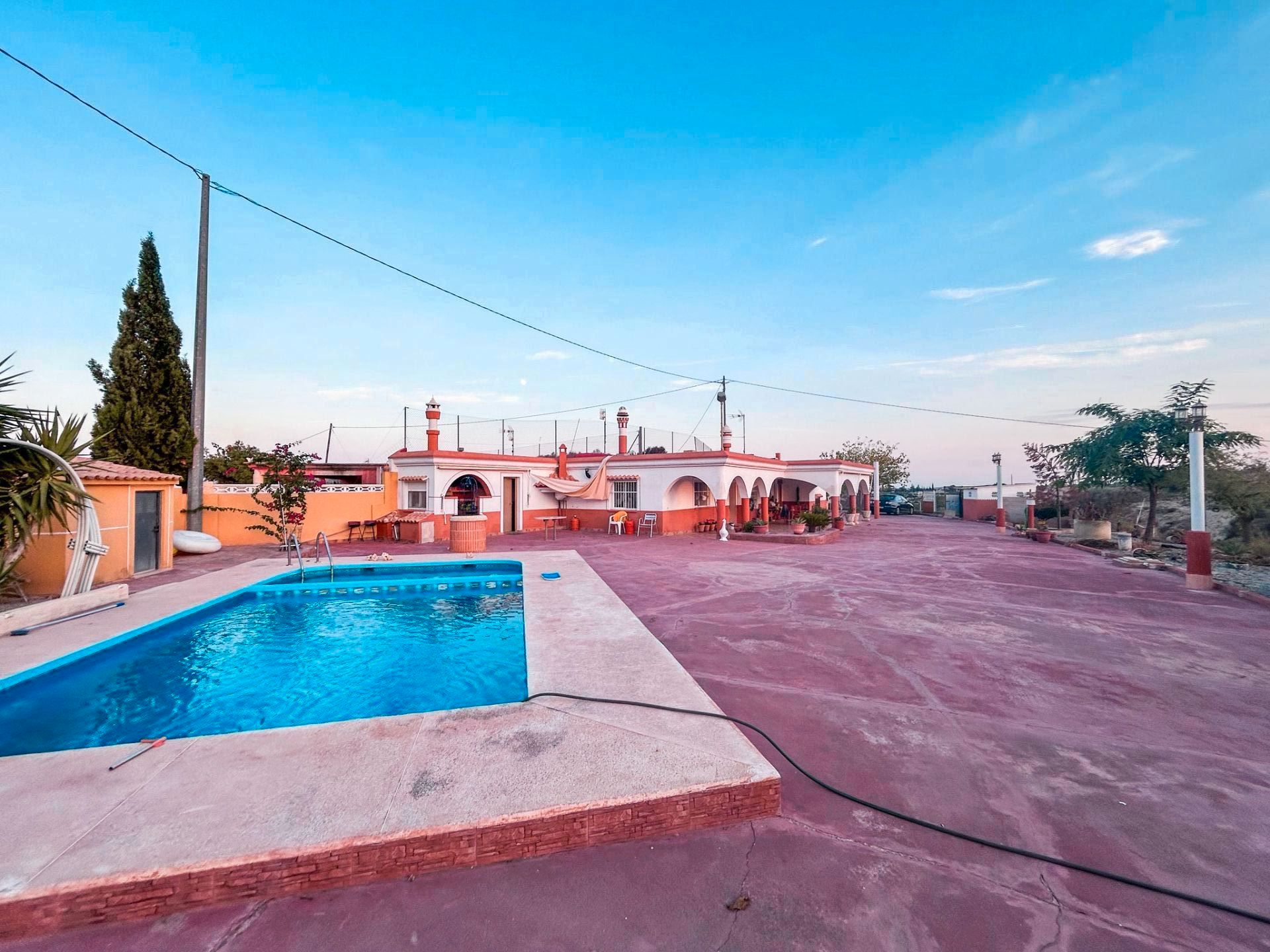 Vista exterior de Finca rústica en venda en Alicante / Alacant amb Aire condicionat, Jardí privat i Terrassa