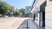 Vista exterior de Local en venda en  Madrid Capital amb Aire condicionat