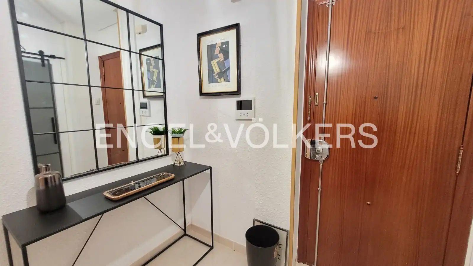 Flat for rent in Valencia  with Air Conditioner and Heating