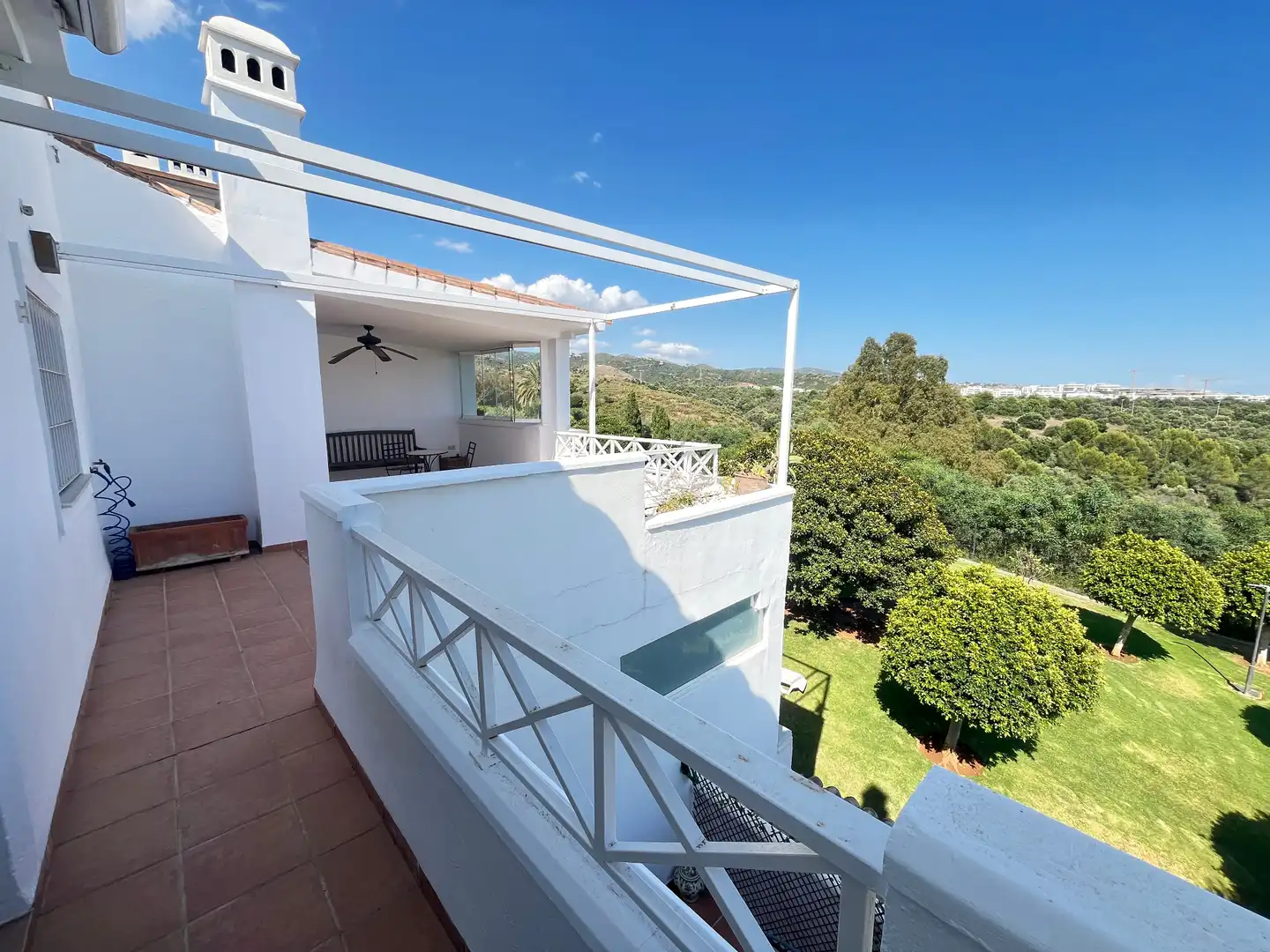 Terraza de Ático de alquiler en Marbella con Aire acondicionado, Calefacción y Terraza