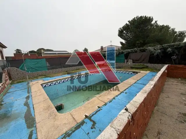 Swimming pool of Houses for sale in Huecas  with Storage room, Swimming Pool and Alarm