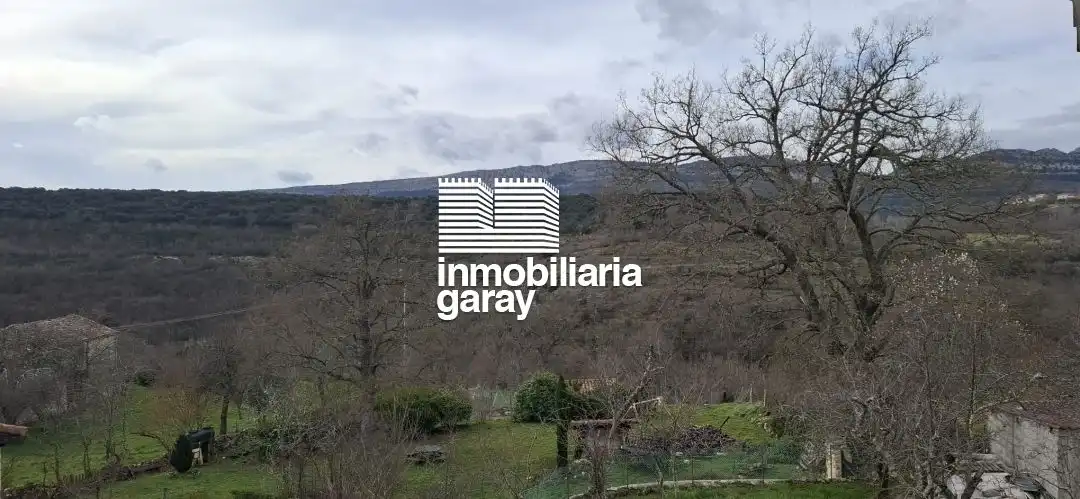 Houses for sale in Valle de Manzanedo  with Private garden