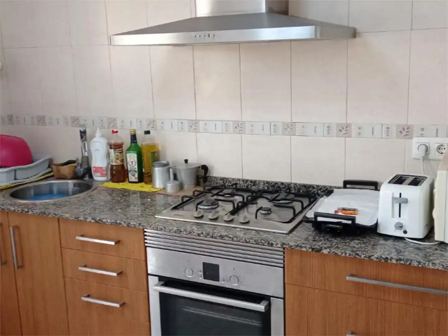 Cuina de Casa adosada en venda en Petín amb Moblat