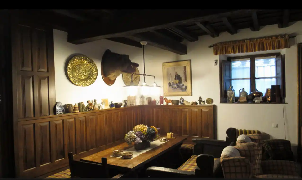 Menjador de Finca rústica en venda en Pravia amb Calefacció, Jardí privat i Parquet