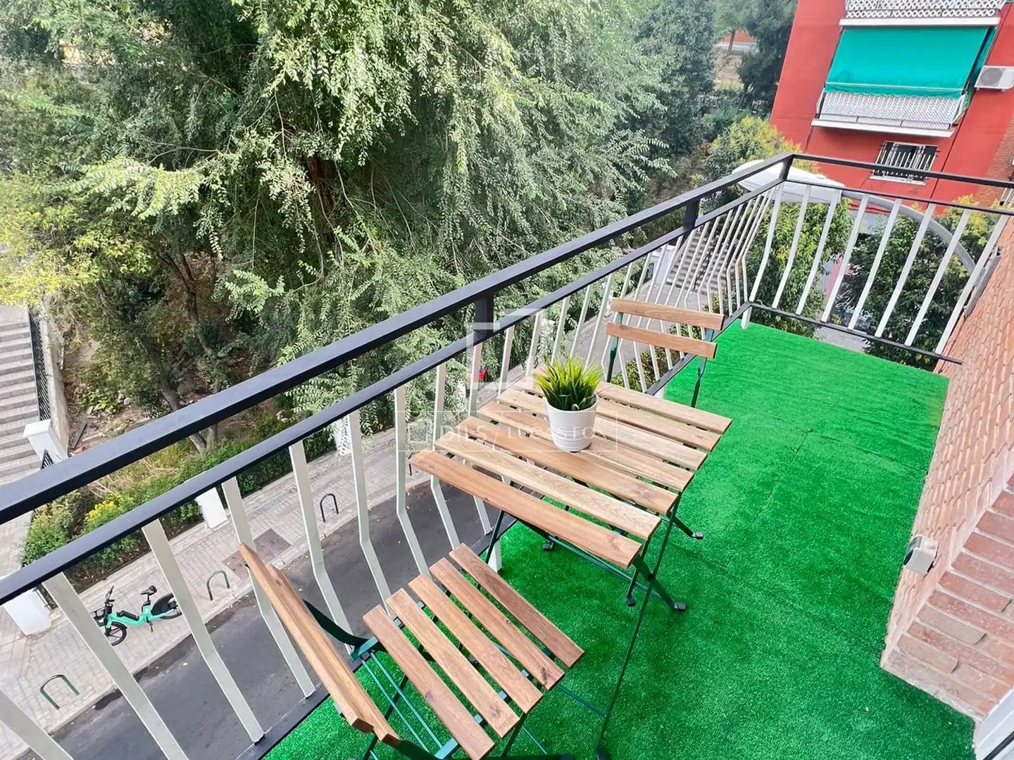 Terrassa de Pis en venda en Madrid amb Aire condicionat, Calefacció i Moblat