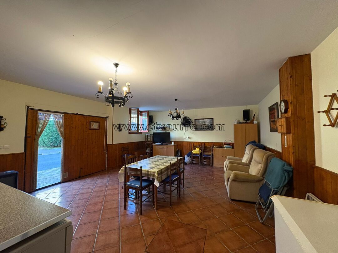 Living room of Premises for sale in Ayala / Aiara