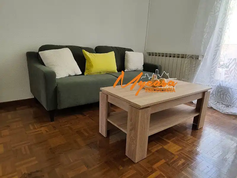Living room of Flat for rent in Alcorcón  with Air Conditioner, Heating and Balcony