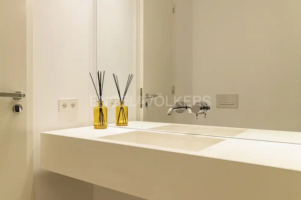 Baño de Piso de alquiler en Madrid con Aire acondicionado, Calefacción y Trastero