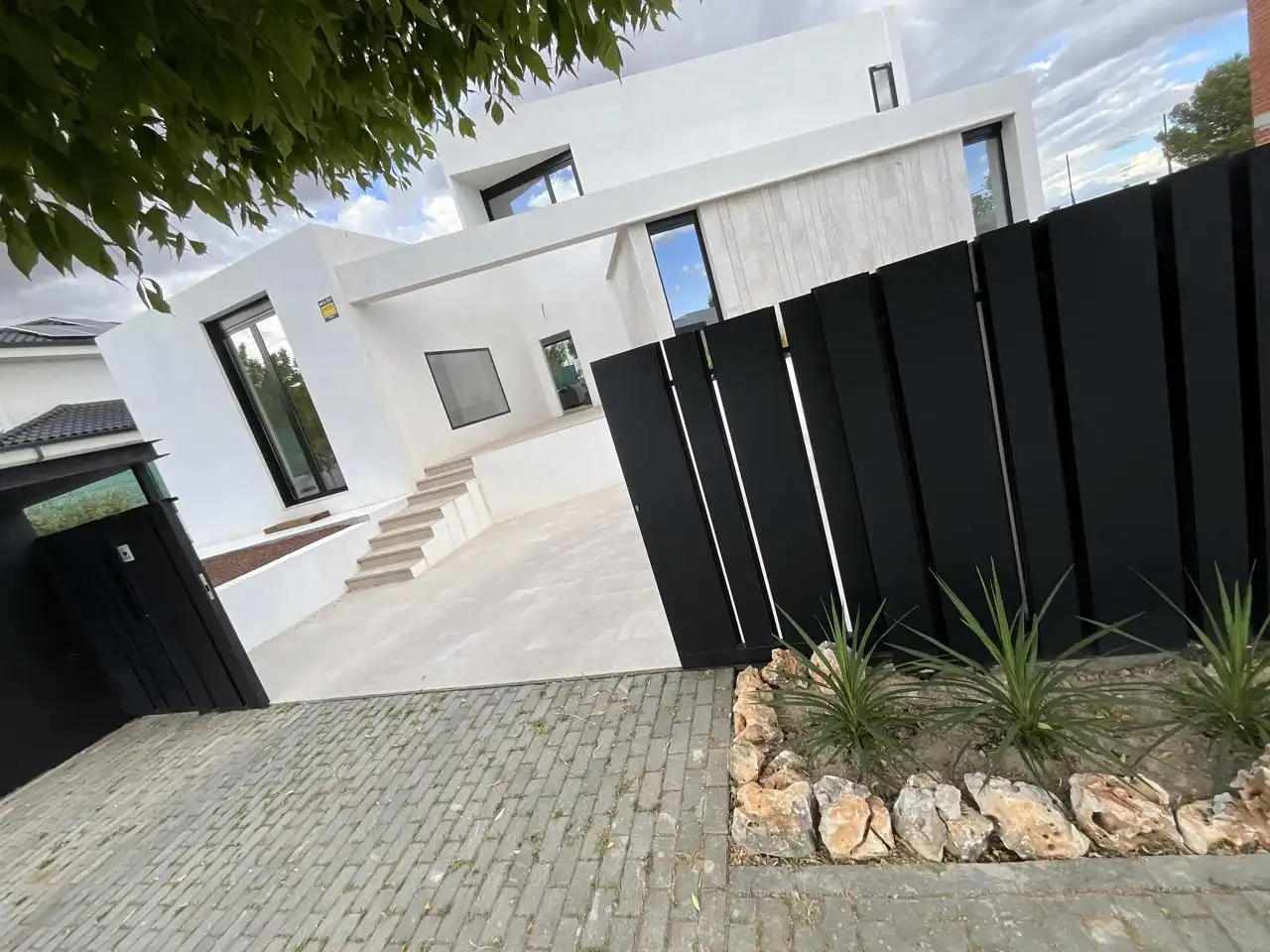 Vista exterior de Casa o chalet en venta en Illescas con Calefacción, Jardín privado y Terraza