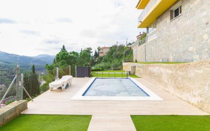 Schwimmbecken von Haus oder Chalet zum verkauf in Torrelles de Llobregat mit Heizung, Privatgarten und Terrasse