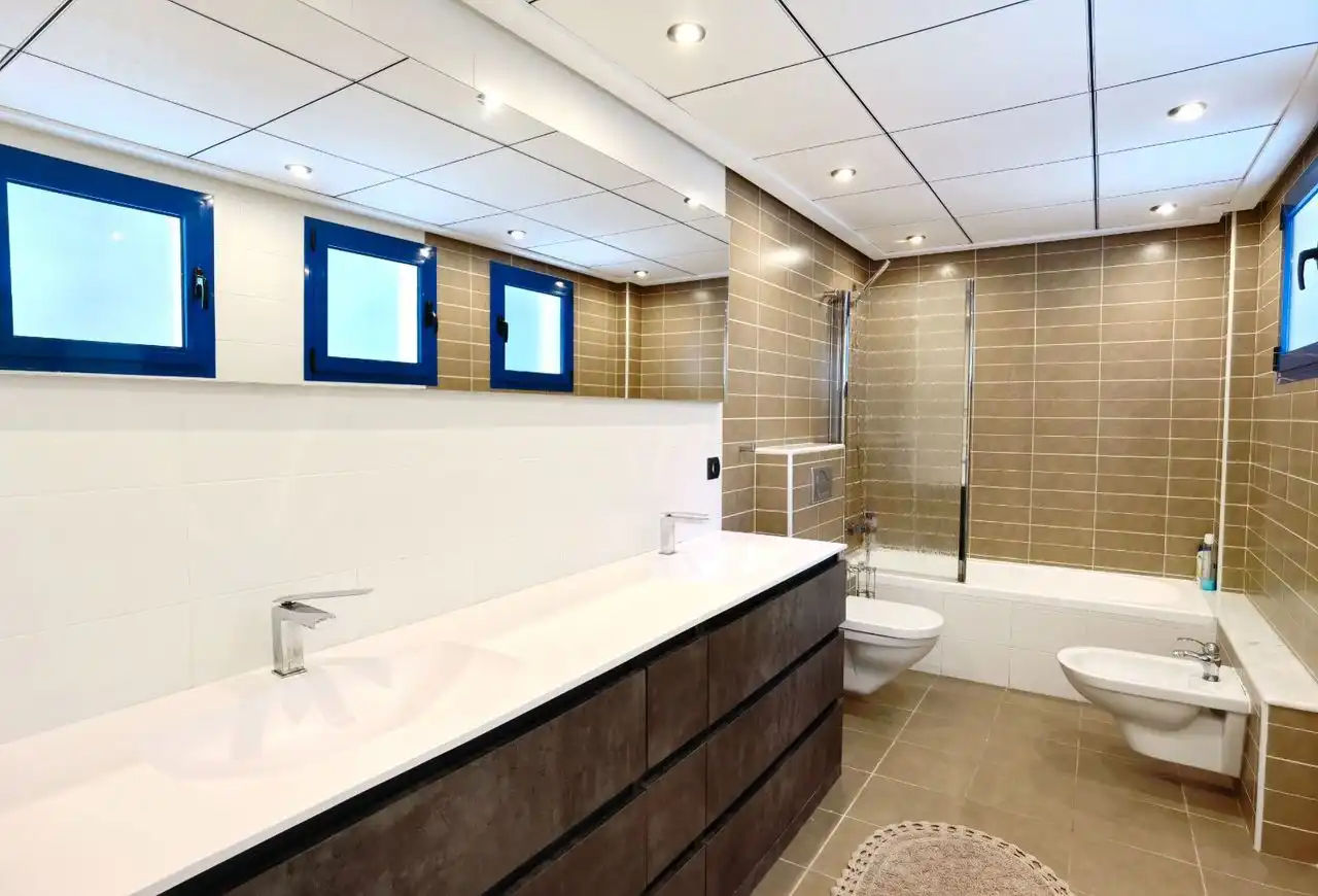 Baño de Casa o chalet en venta en Altea con Aire acondicionado, Calefacción y Jardín privado