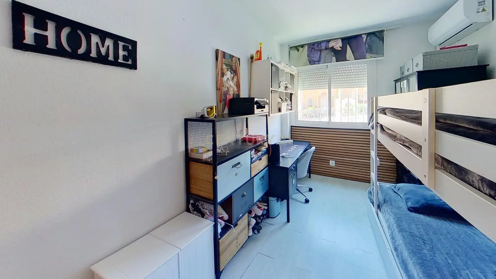 Habitación de Piso en venta en Benalmádena con Aire acondicionado, Jardín privado y Piscina comunitaria