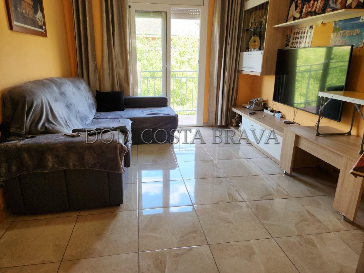 Living room of Apartment for sale in Olot