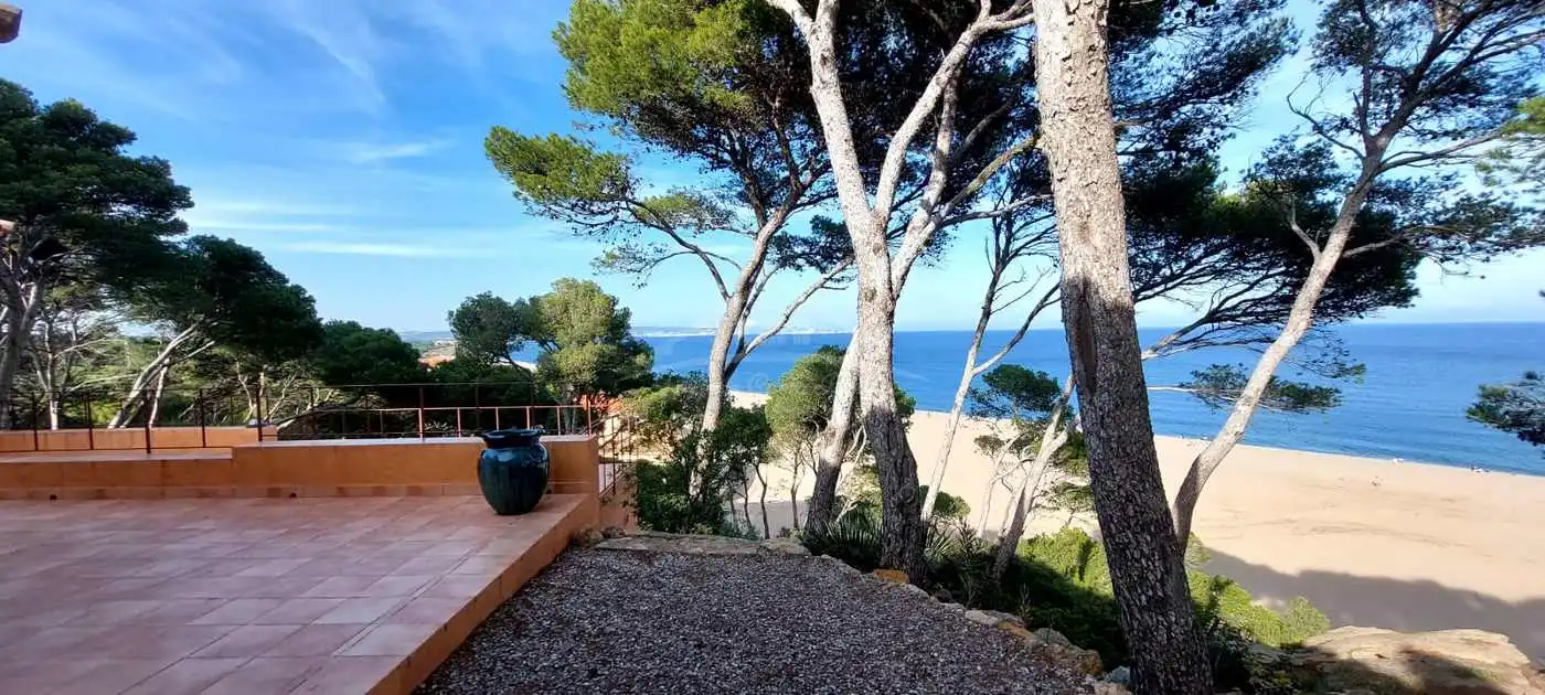 Detached house with pool for sale in Sa Riera - Sa Fontansa