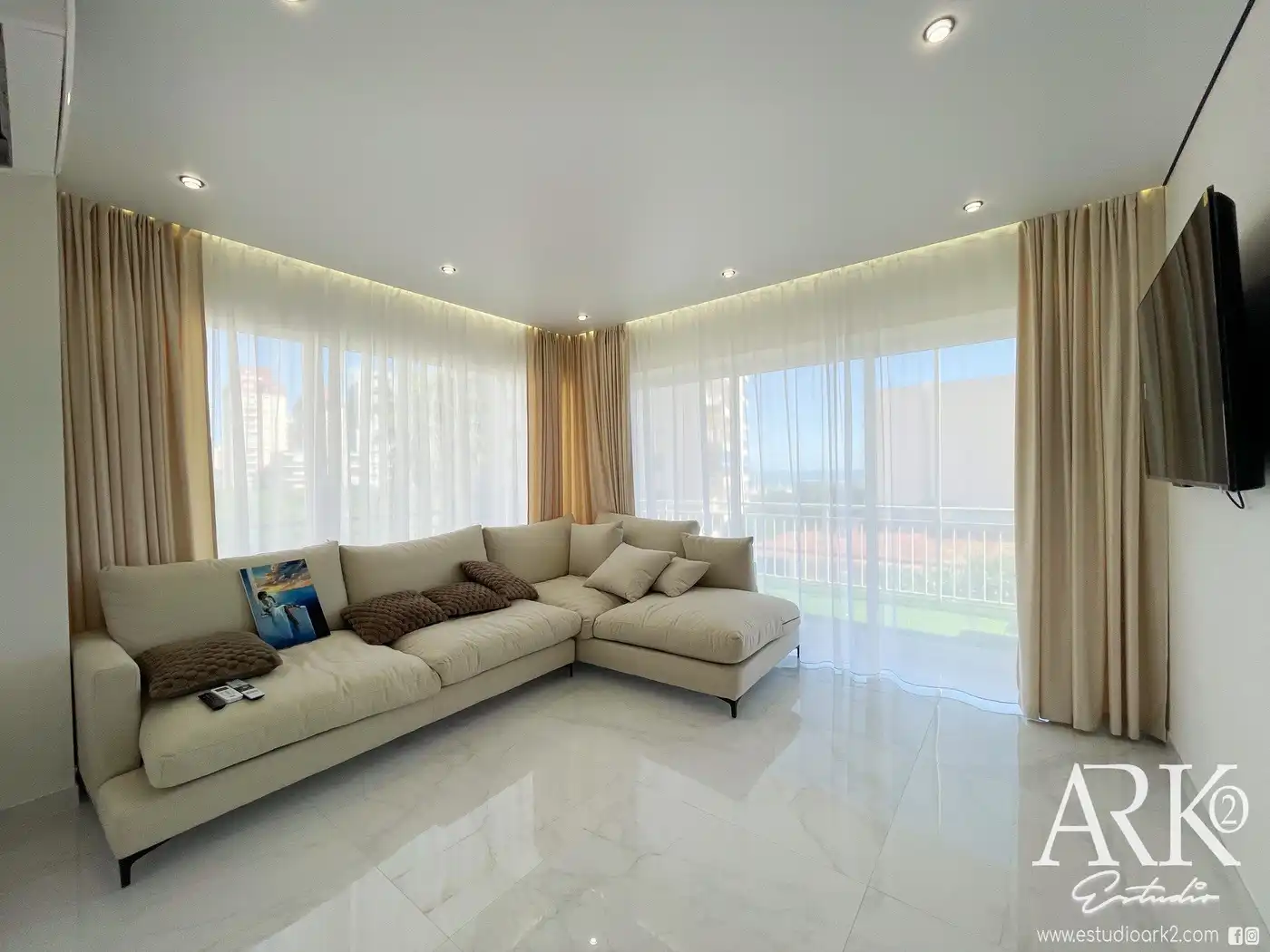 Living room of Apartments for sale in Gandia  with Air Conditioner, Terrace and Furnished