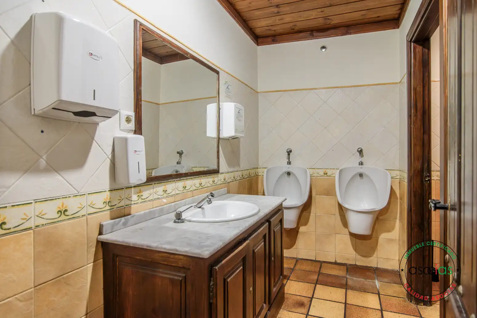 Baño de Local en venta en Llanera con Aire acondicionado