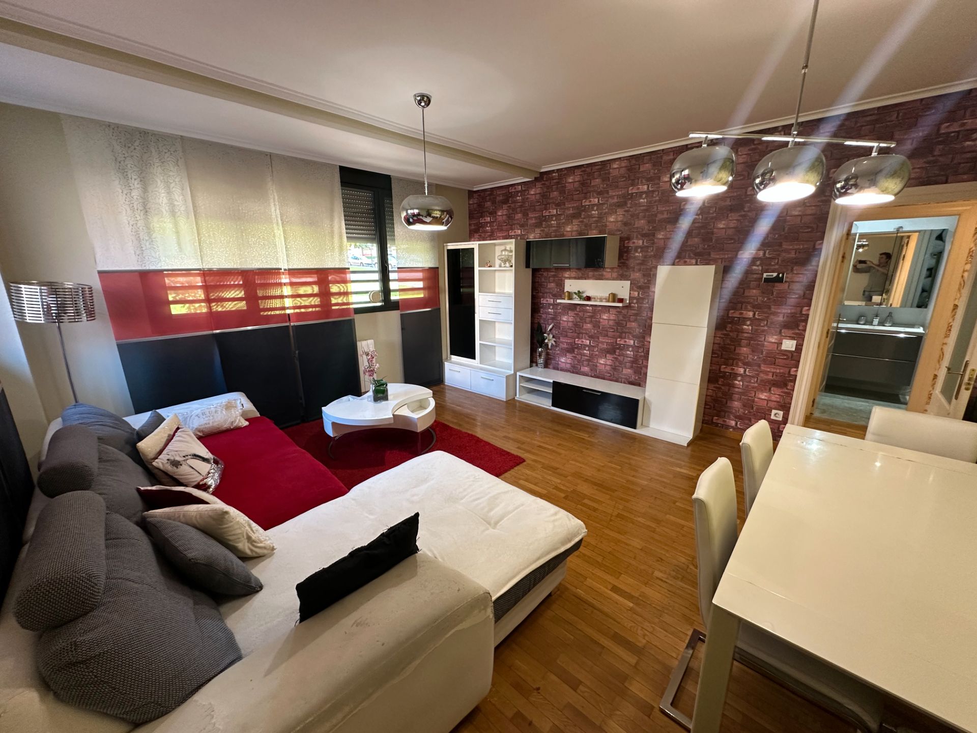 Sala de estar de Apartamento en venta en  Logroño con Calefacción, Parquet y Trastero