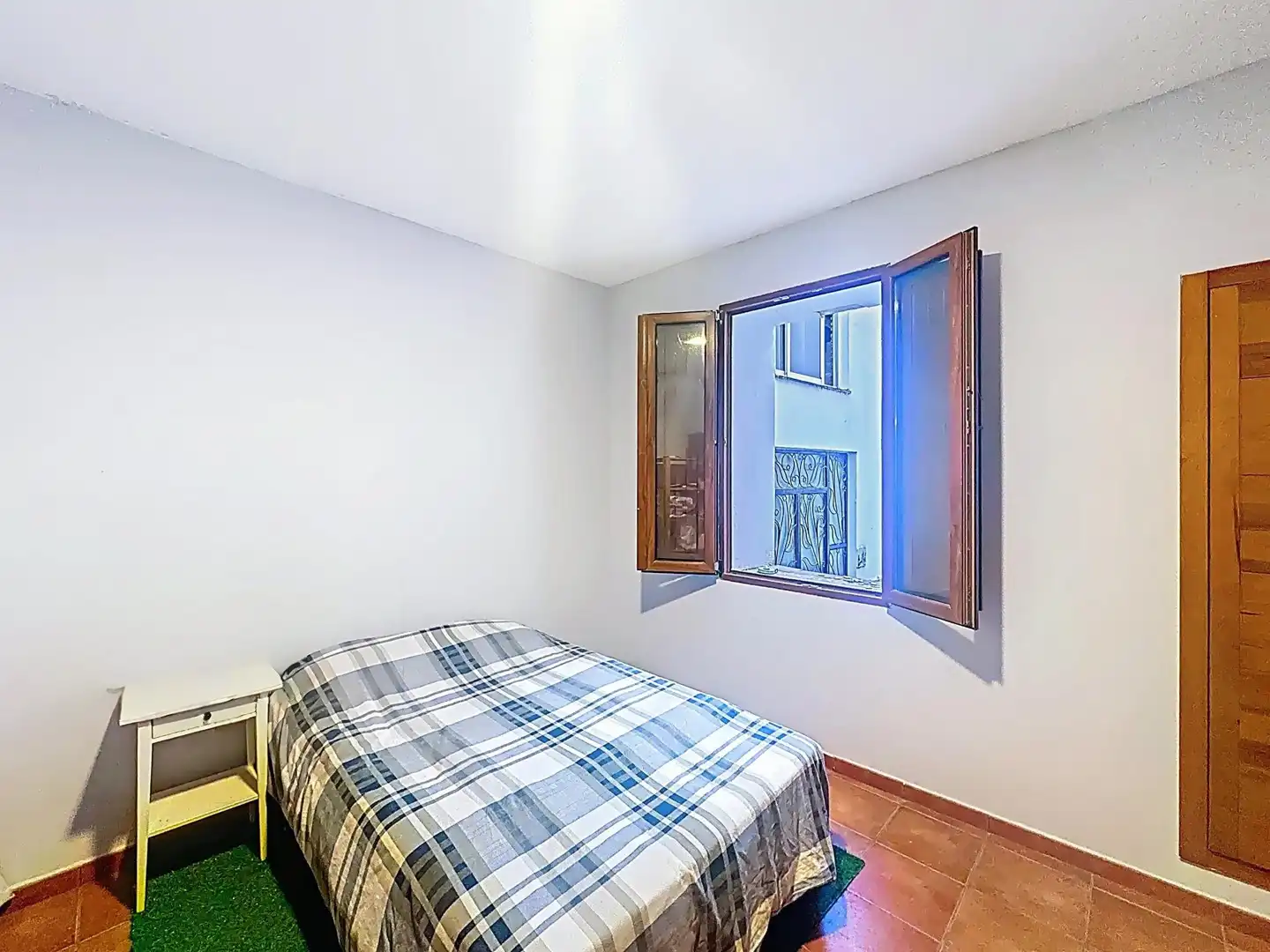 Dormitori de Casa o xalet en venda en Oliva amb Aire condicionat, Terrassa i Balcó