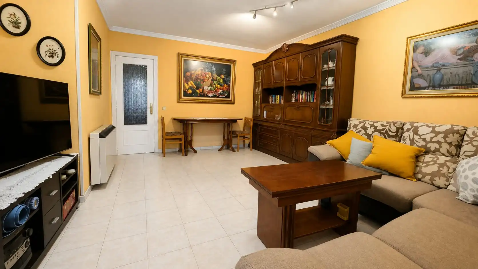 Living room of Flat for sale in Parla  with Air Conditioner, Heating and Terrace