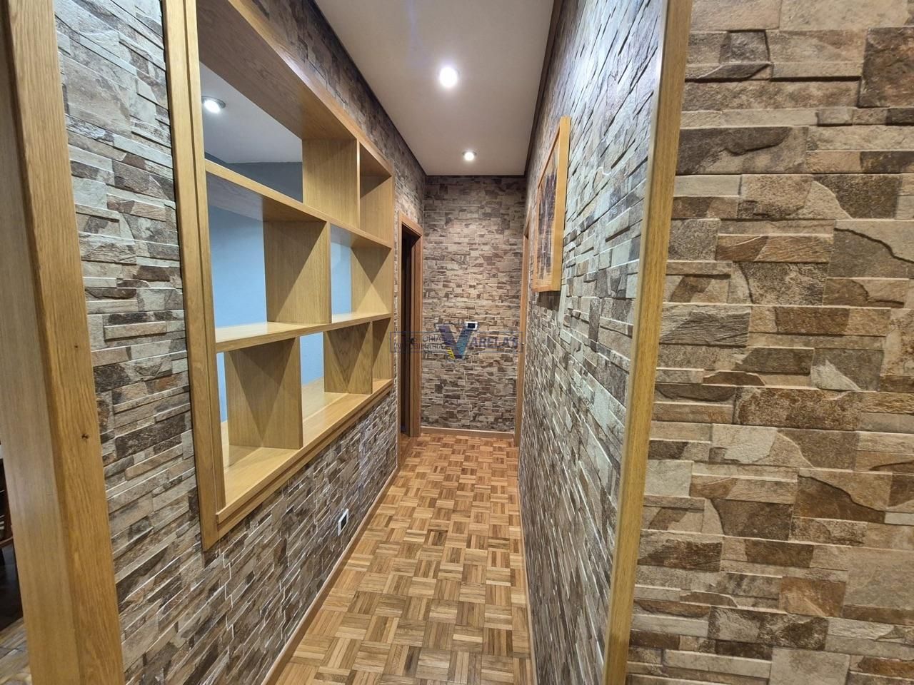 Piso en venta en Ourense Capital  con Calefacción, Parquet y Terraza