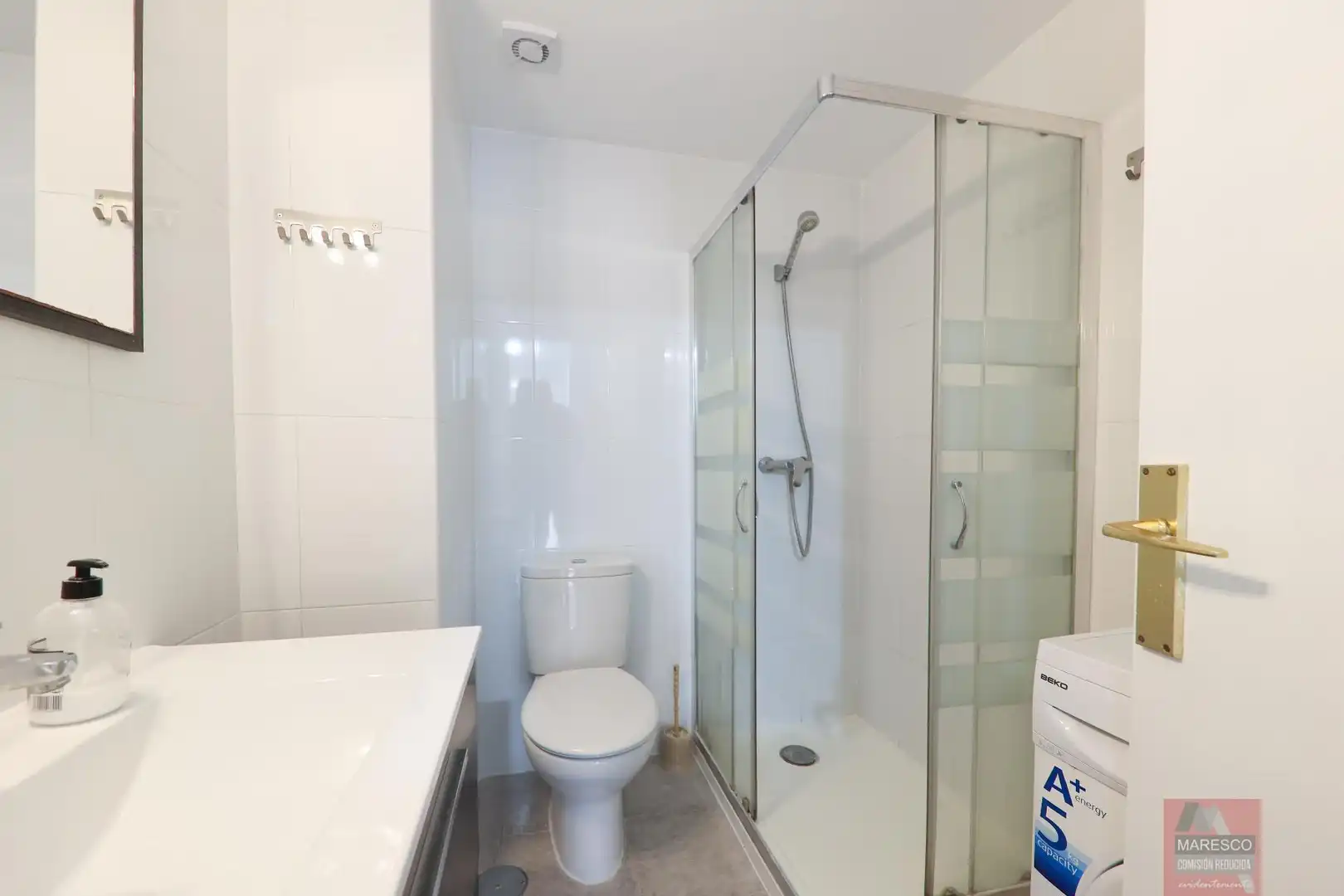 Bathroom of Flat for sale in Fuengirola  with Air Conditioner, Terrace and Balcony
