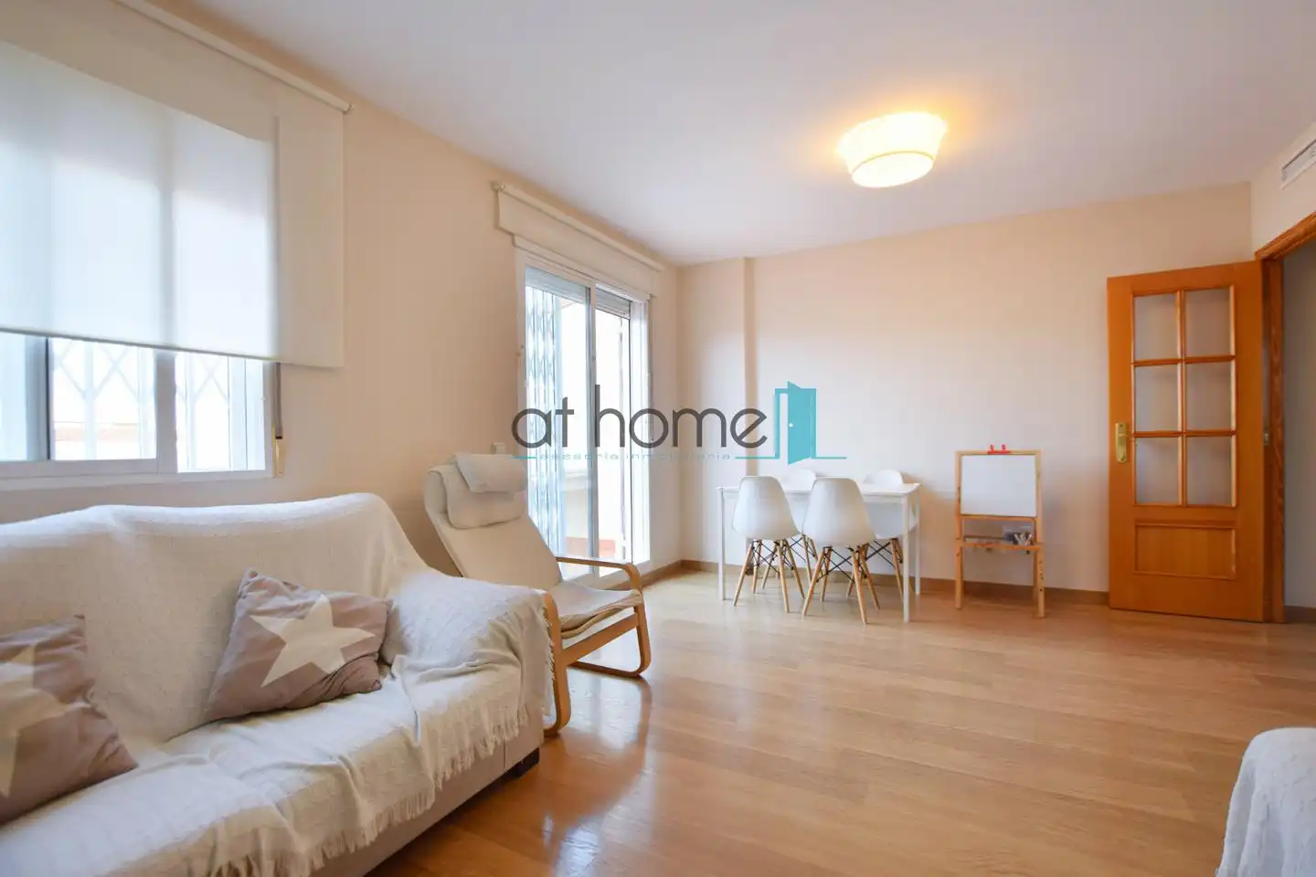 Flat for rent in Avinguda del País Valencià, Centro