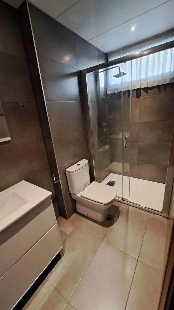 Baño de Apartamento de alquiler en Indautxu
